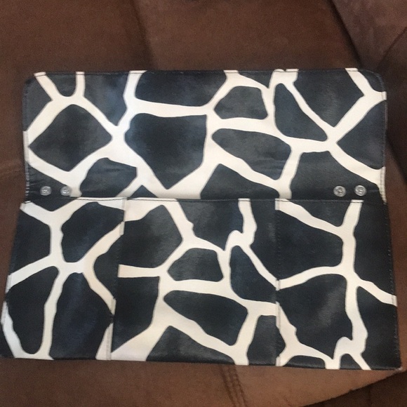 MALDITA Zebra print Envelope Clutch - Picture 3 of 6